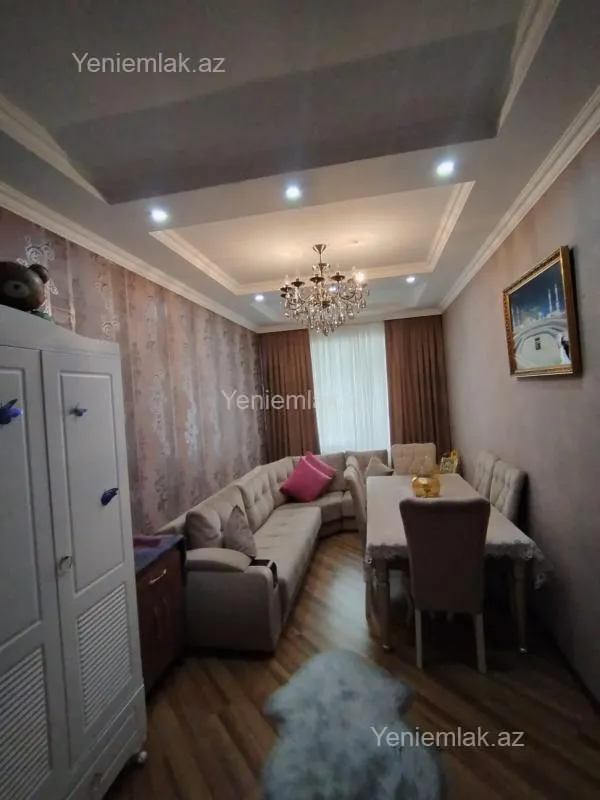 Satılır 3 otaqlı yeni tikili 83 m²