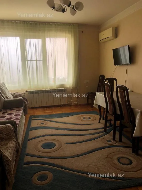 Satılır 2 otaqlı köhnə tikili 65 m²