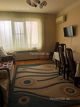 Satılır 2 otaqlı köhnə tikili 65 m²