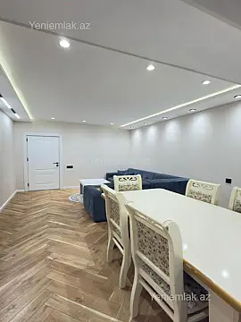 Satılır 2 otaqlı köhnə tikili 65 m²