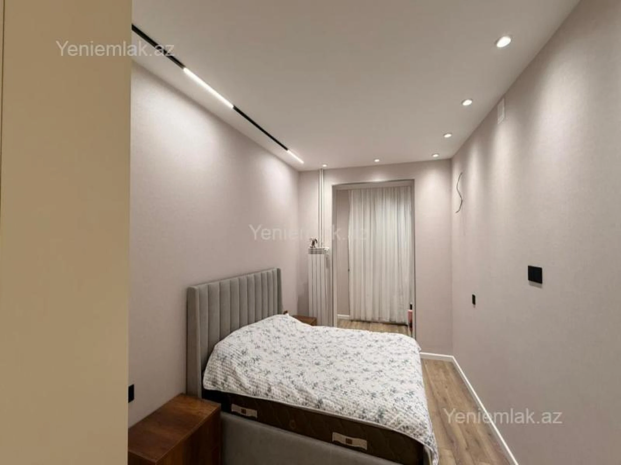 Satılır 2 otaqlı köhnə tikili 65 m²