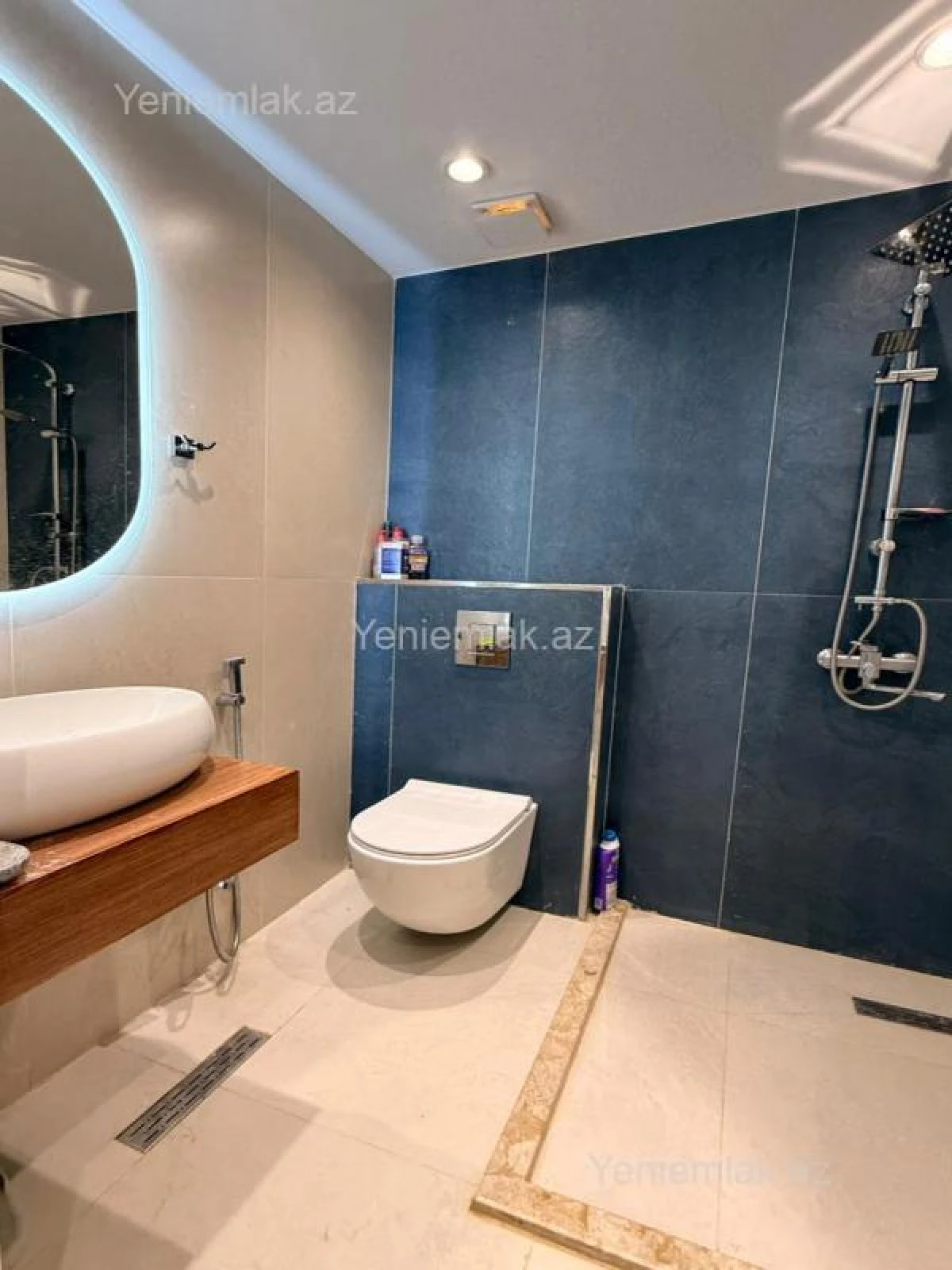 Satılır 2 otaqlı köhnə tikili 65 m²