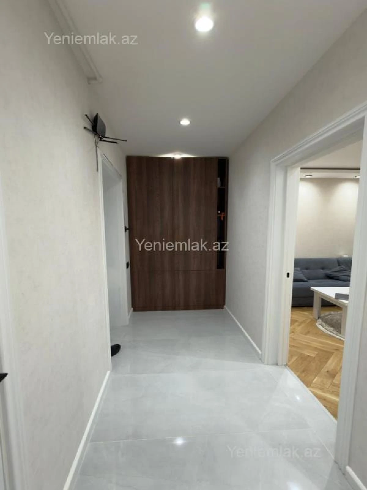 Satılır 2 otaqlı köhnə tikili 65 m²