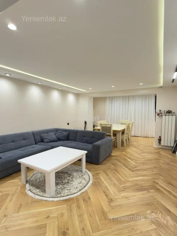Satılır 2 otaqlı köhnə tikili 65 m²