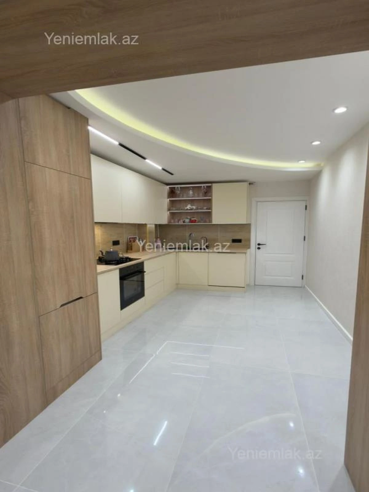 Satılır 2 otaqlı köhnə tikili 65 m²