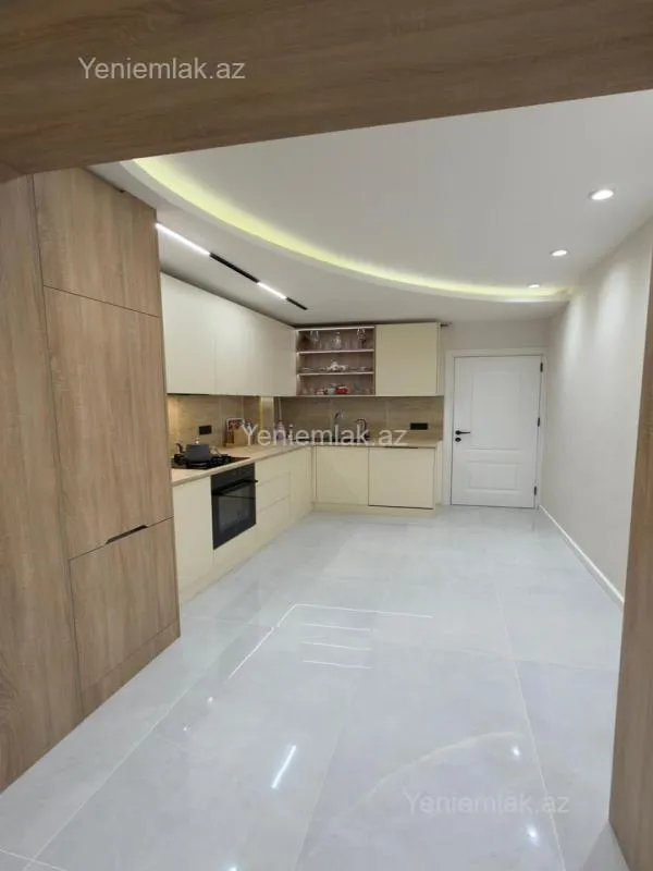 Satılır 2 otaqlı köhnə tikili 65 m²