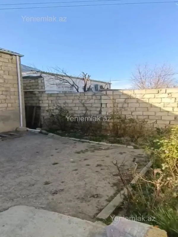 Satılır 3 otaqlı həyət evi 100 m²