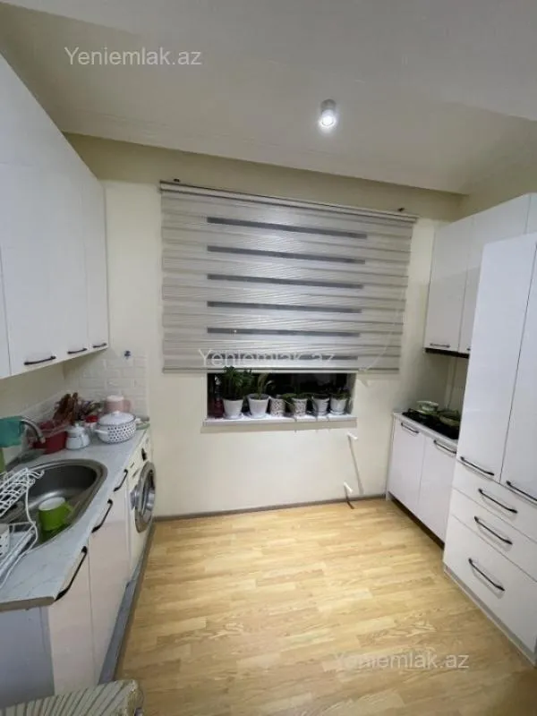 Satılır 3 otaqlı yeni tikili 85 m²