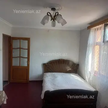 Satılır 1 otaqlı köhnə tikili 30 m²