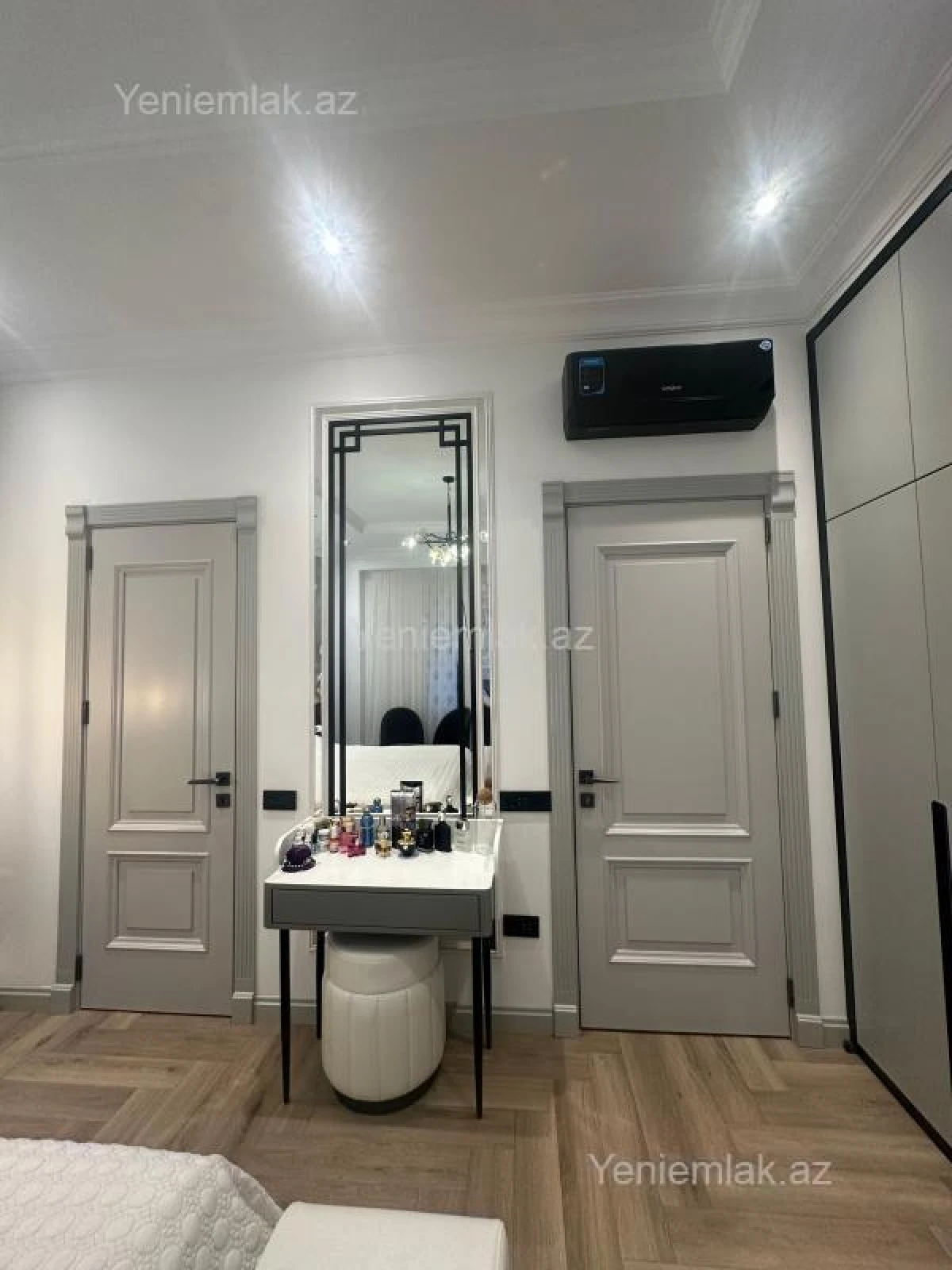 Satılır 4 otaqlı yeni tikili 132 m²