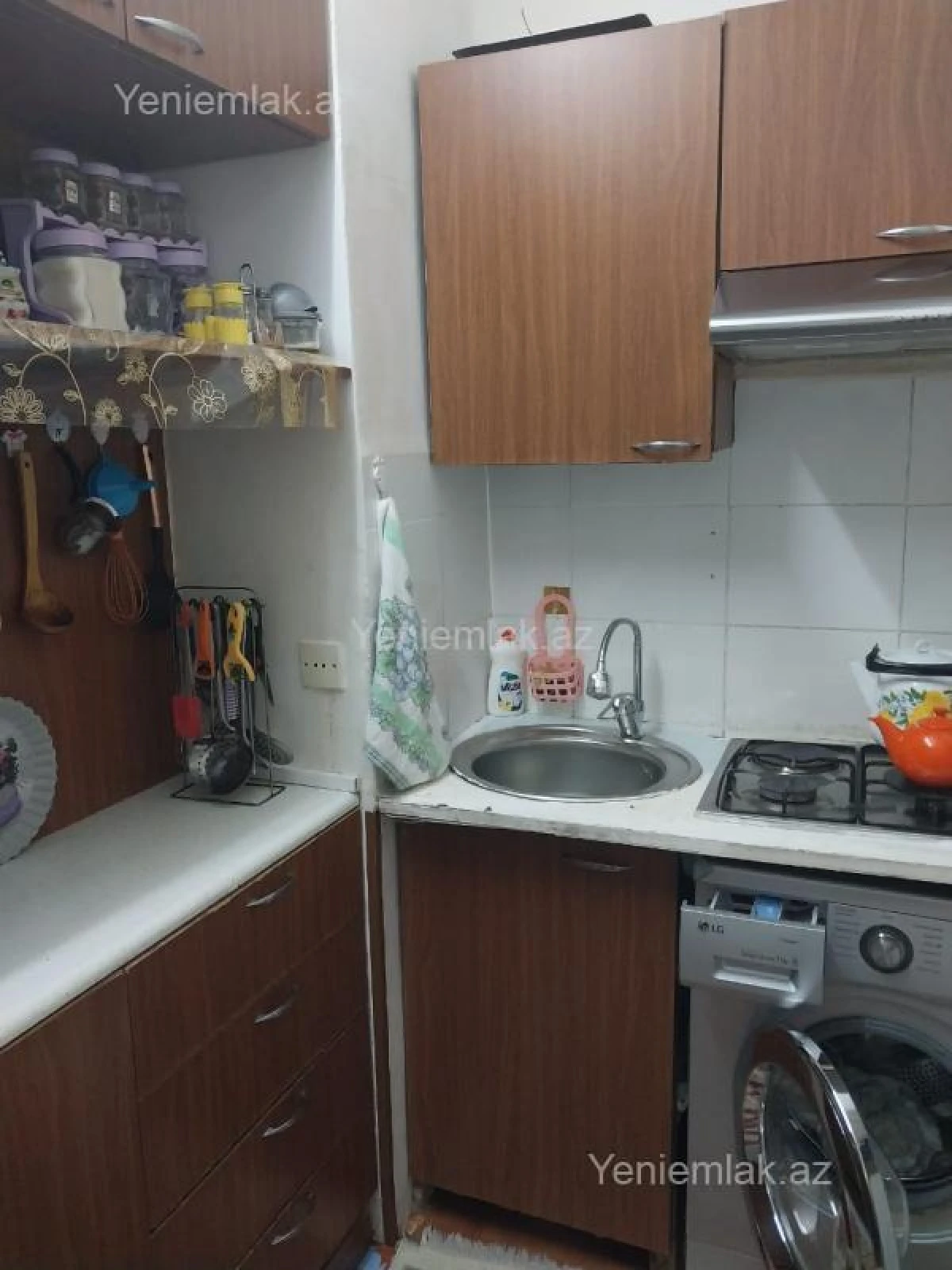 Satılır 1 otaqlı köhnə tikili 38 m²