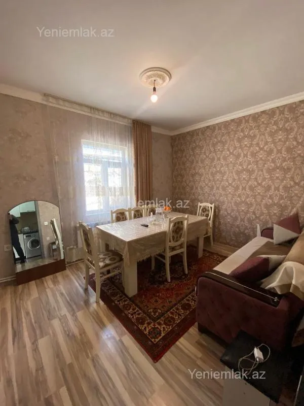 Satılır 2 otaqlı həyət evi 65 m²