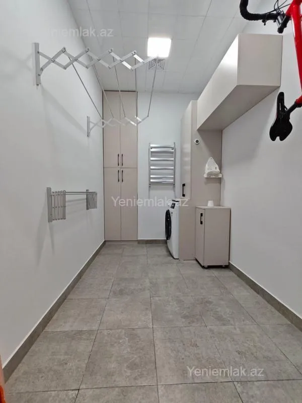 Satılır 4 otaqlı yeni tikili 135 m²