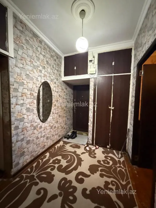 Satılır 3 otaqlı köhnə tikili 85 m²