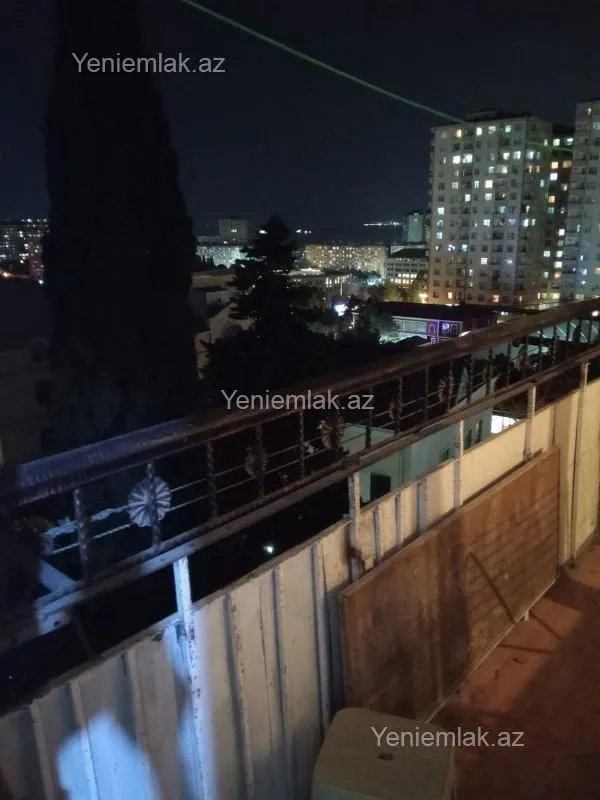 Satılır 2 otaqlı köhnə tikili 56 m²