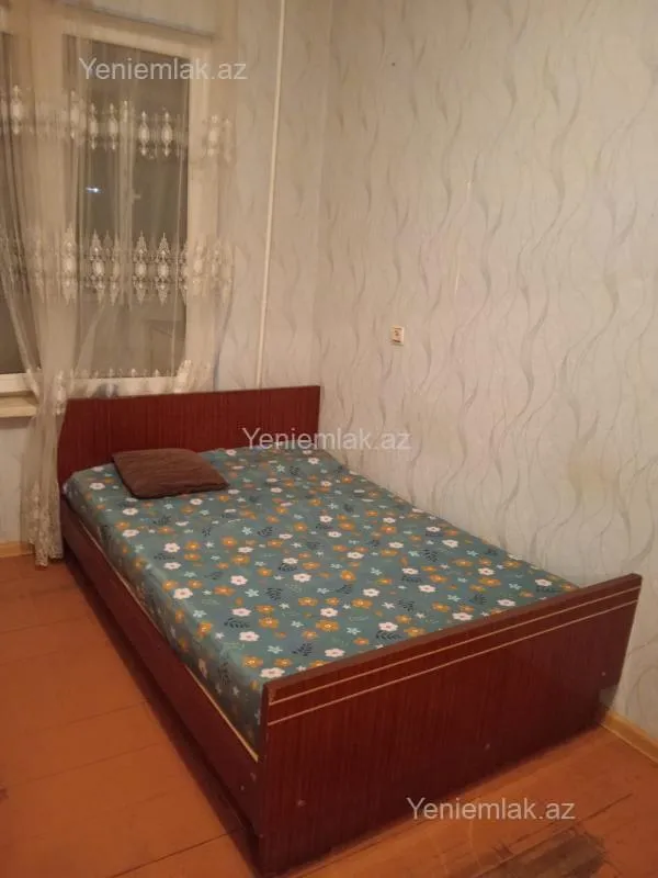 Satılır 2 otaqlı köhnə tikili 56 m²