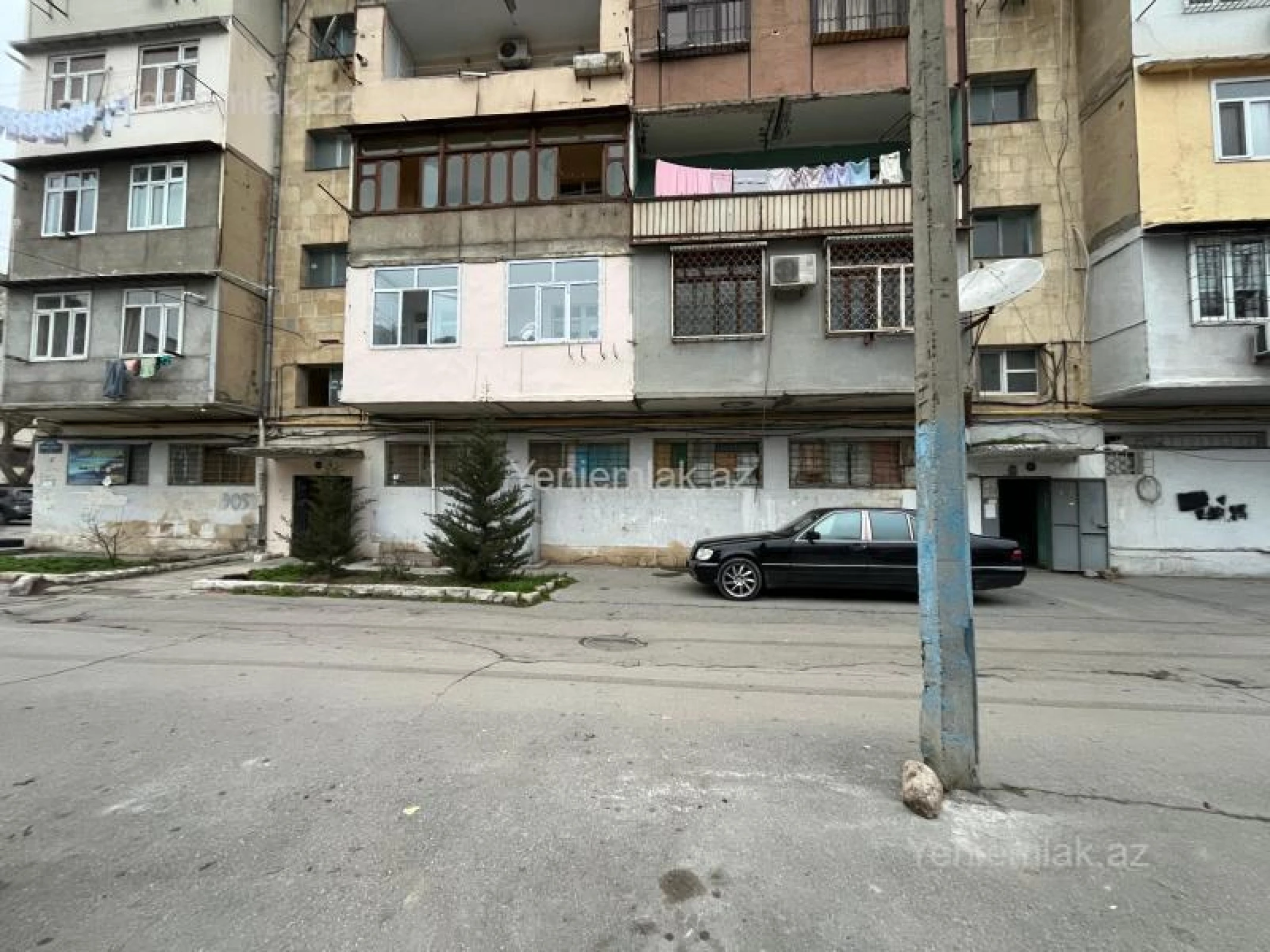 Satılır 2 otaqlı köhnə tikili 56 m²