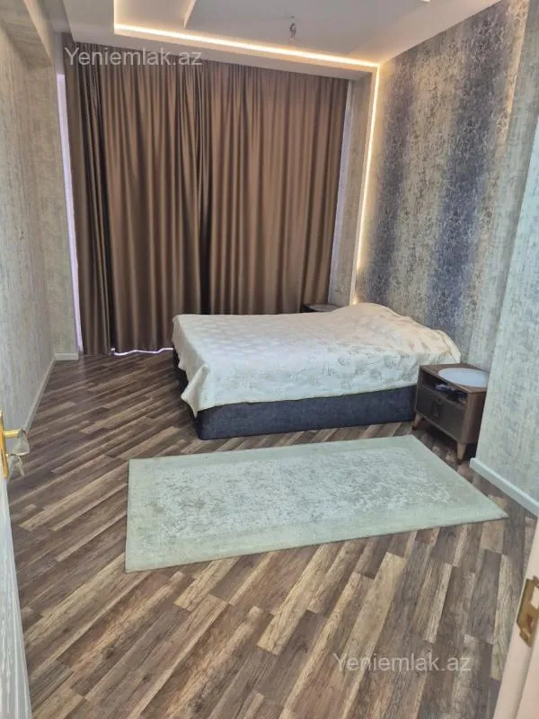 Satılır 2 otaqlı yeni tikili 70 m²