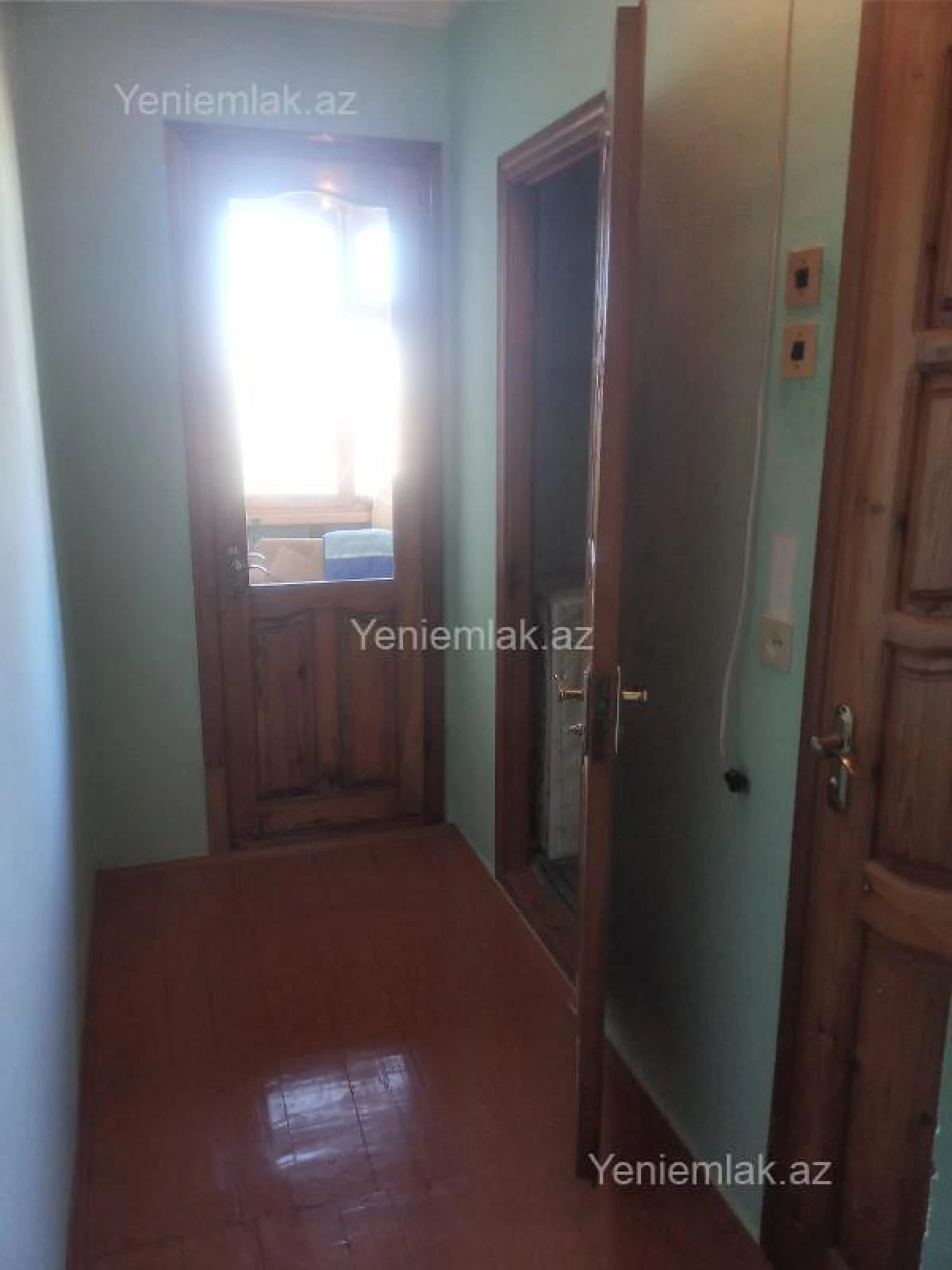 Satılır 3 otaqlı köhnə tikili 72 m²