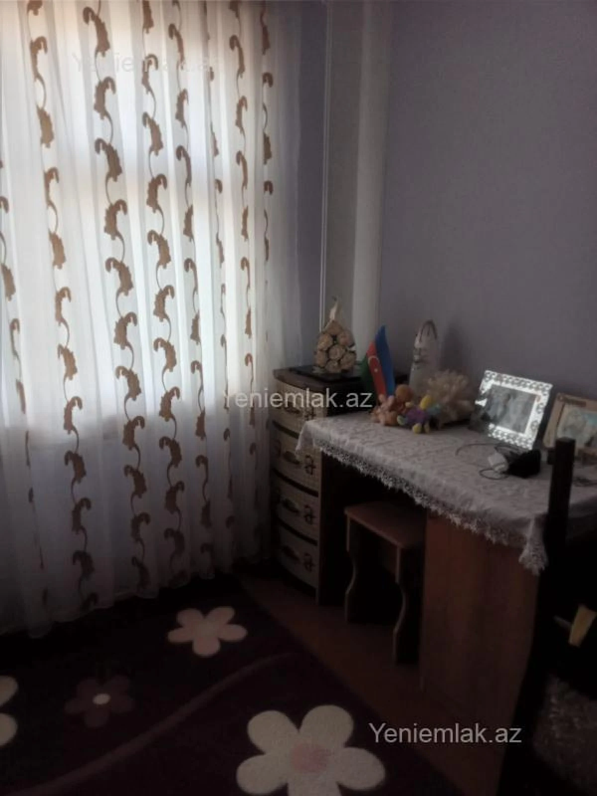 Satılır 3 otaqlı köhnə tikili 72 m²