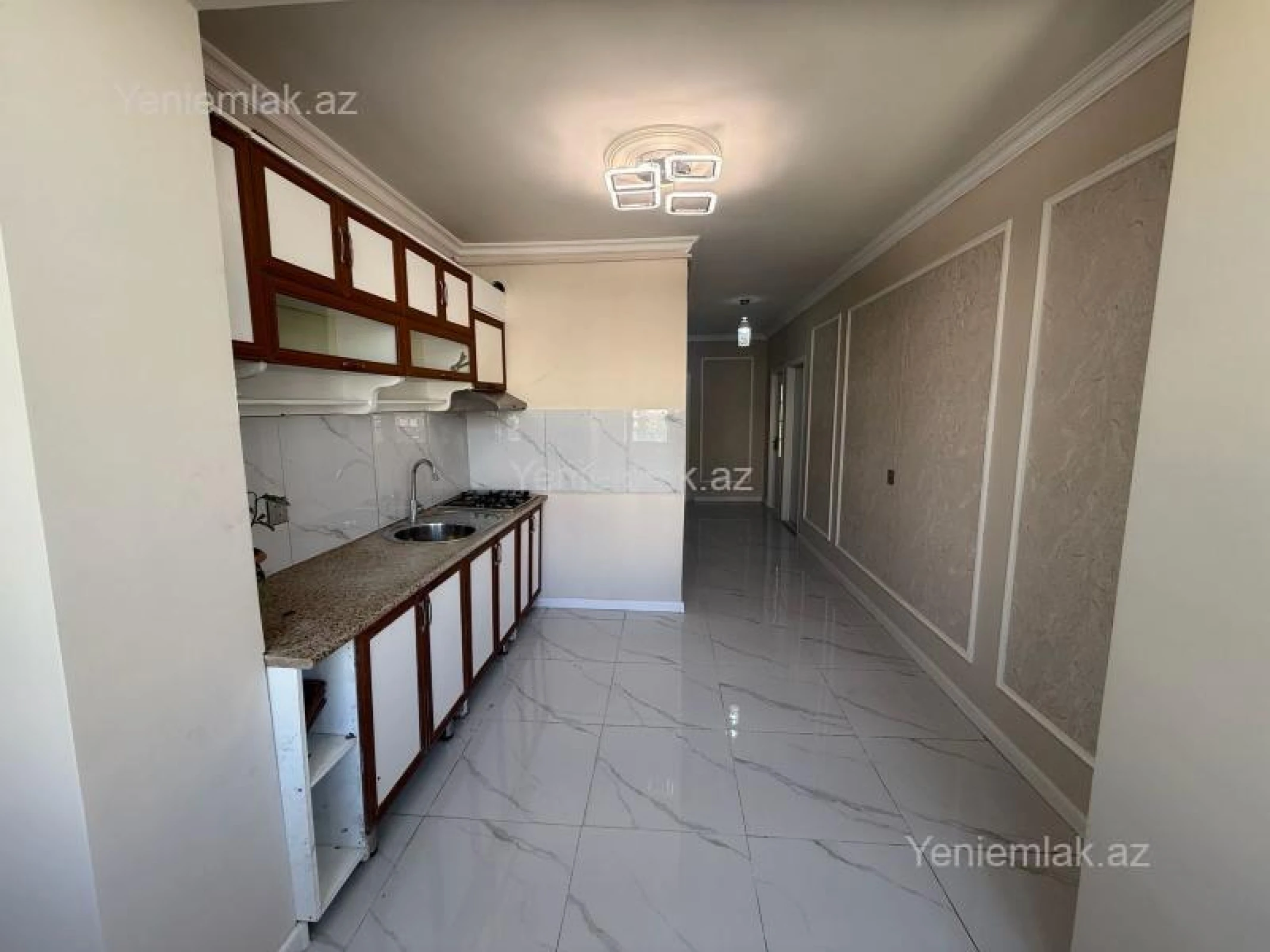 Satılır 3 otaqlı köhnə tikili 85 m²