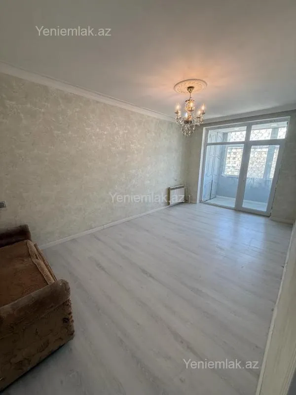 Satılır 3 otaqlı köhnə tikili 85 m²