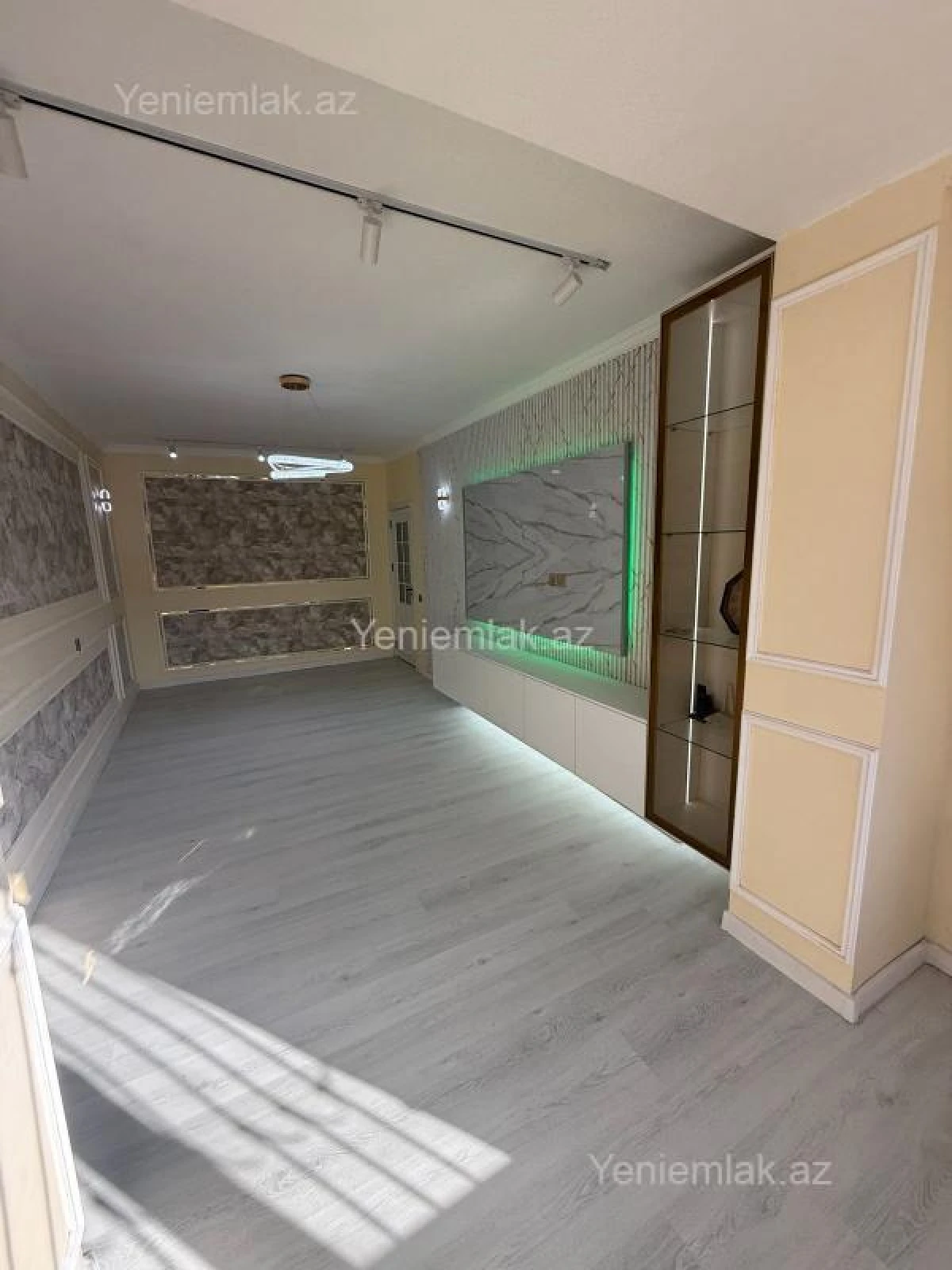 Satılır 3 otaqlı köhnə tikili 85 m²