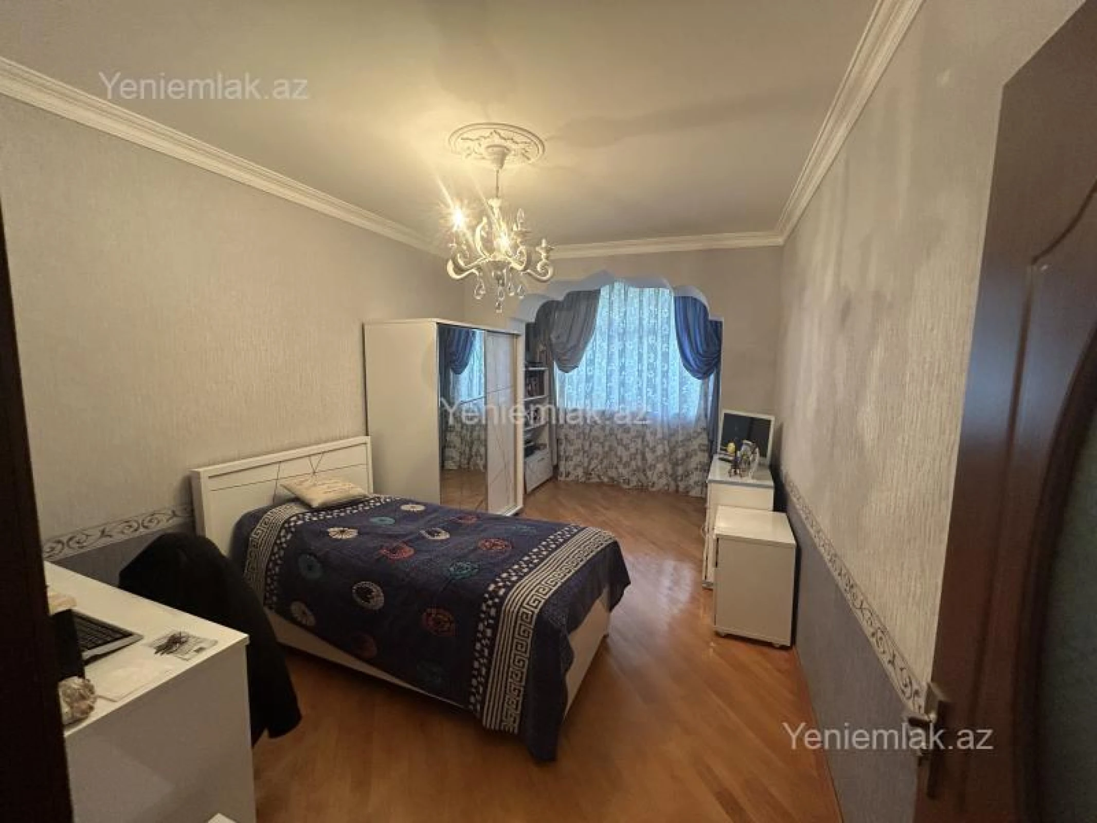 Satılır 4 otaqlı köhnə tikili 100 m²