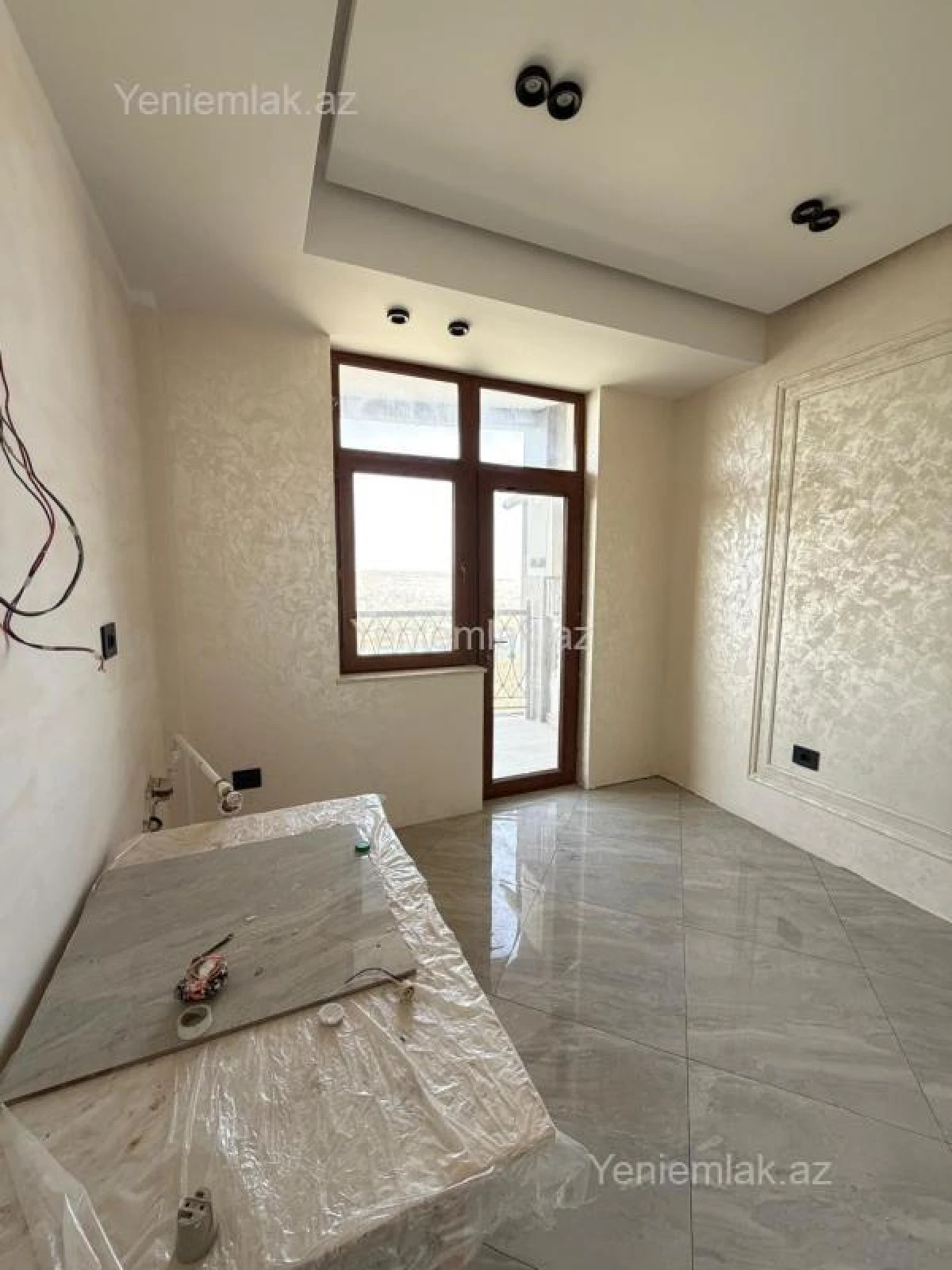 Satılır 2 otaqlı yeni tikili 89 m²