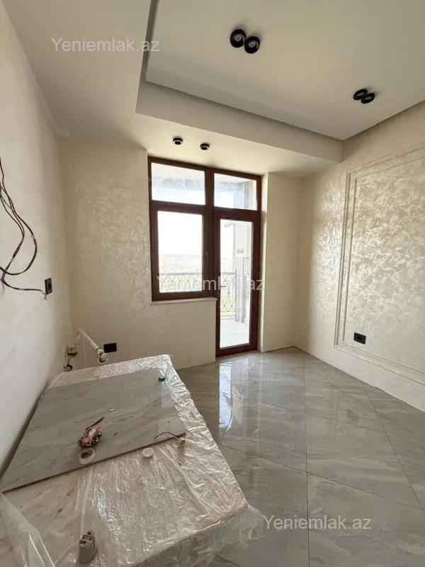 Satılır 2 otaqlı yeni tikili 89 m²