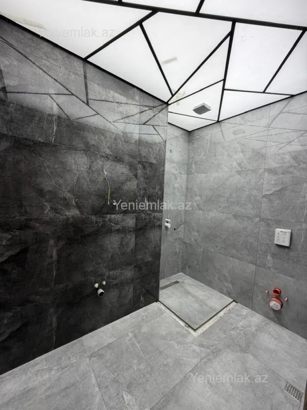 Satılır 2 otaqlı yeni tikili 89 m²