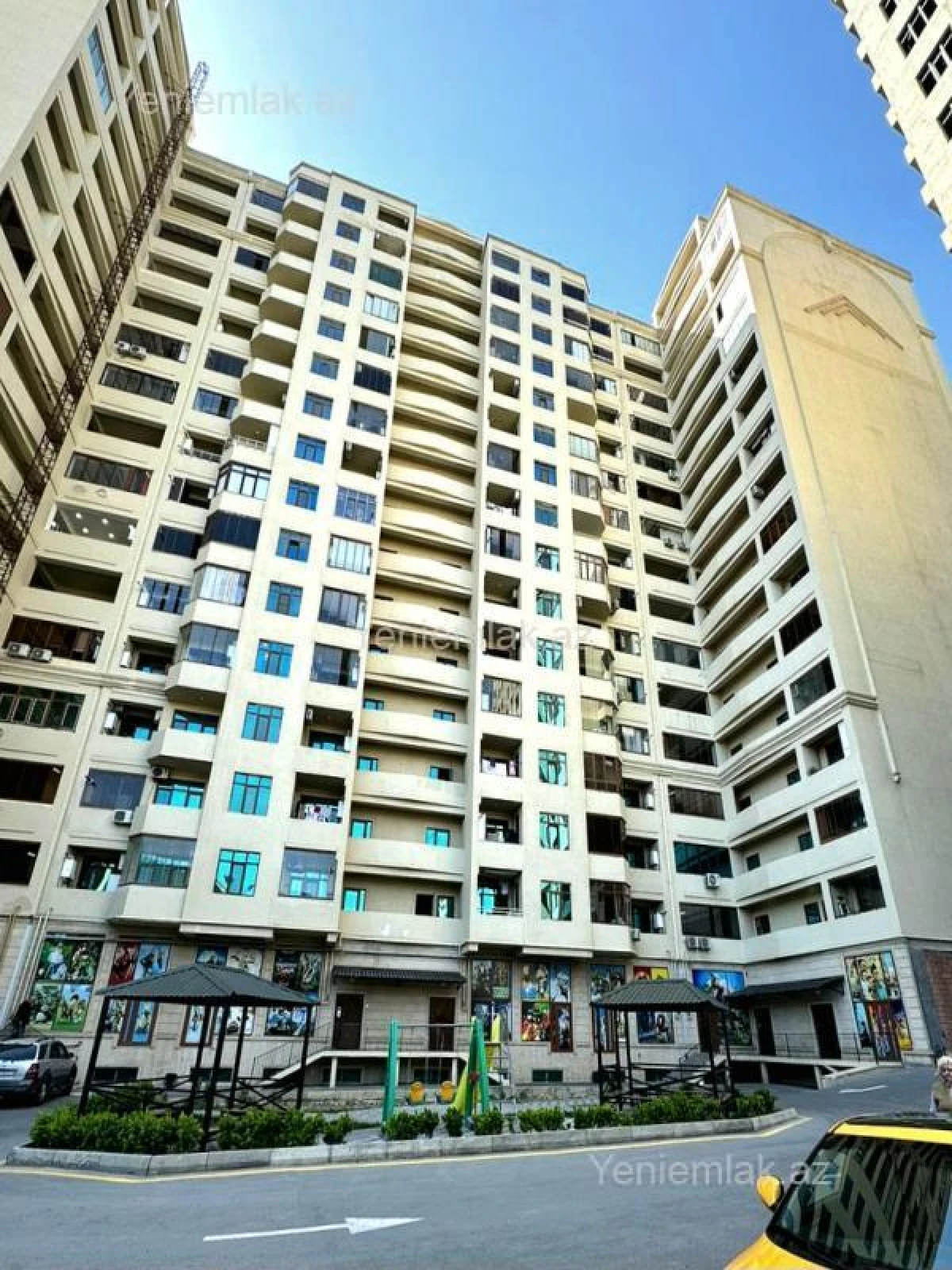 Satılır 3 otaqlı yeni tikili 127 m²