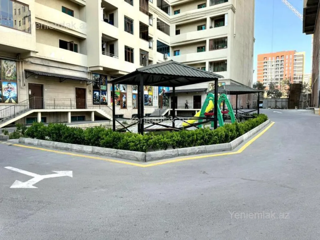 Satılır 3 otaqlı yeni tikili 127 m²