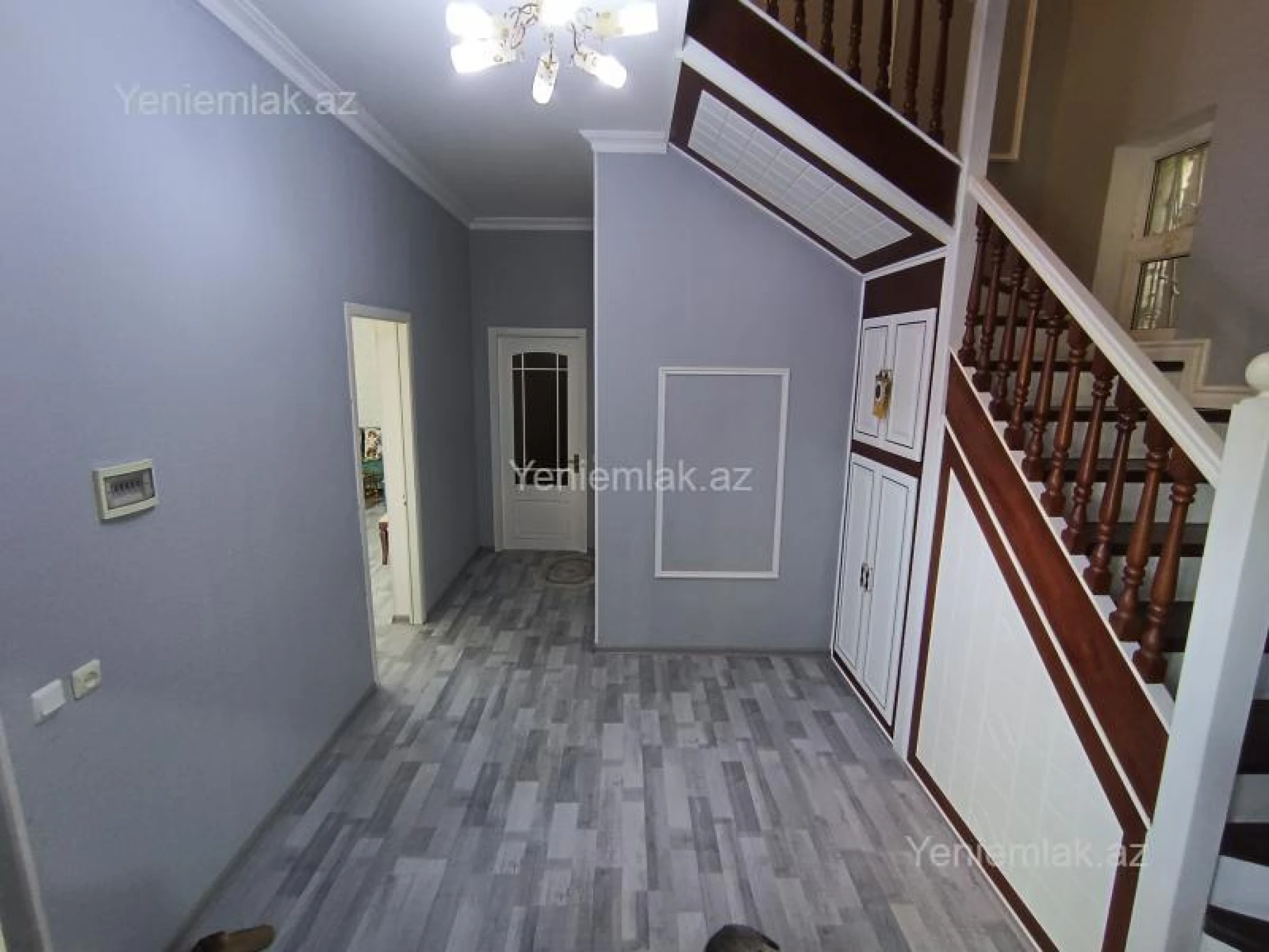 Satılır 6 otaqlı həyət evi 200 m²