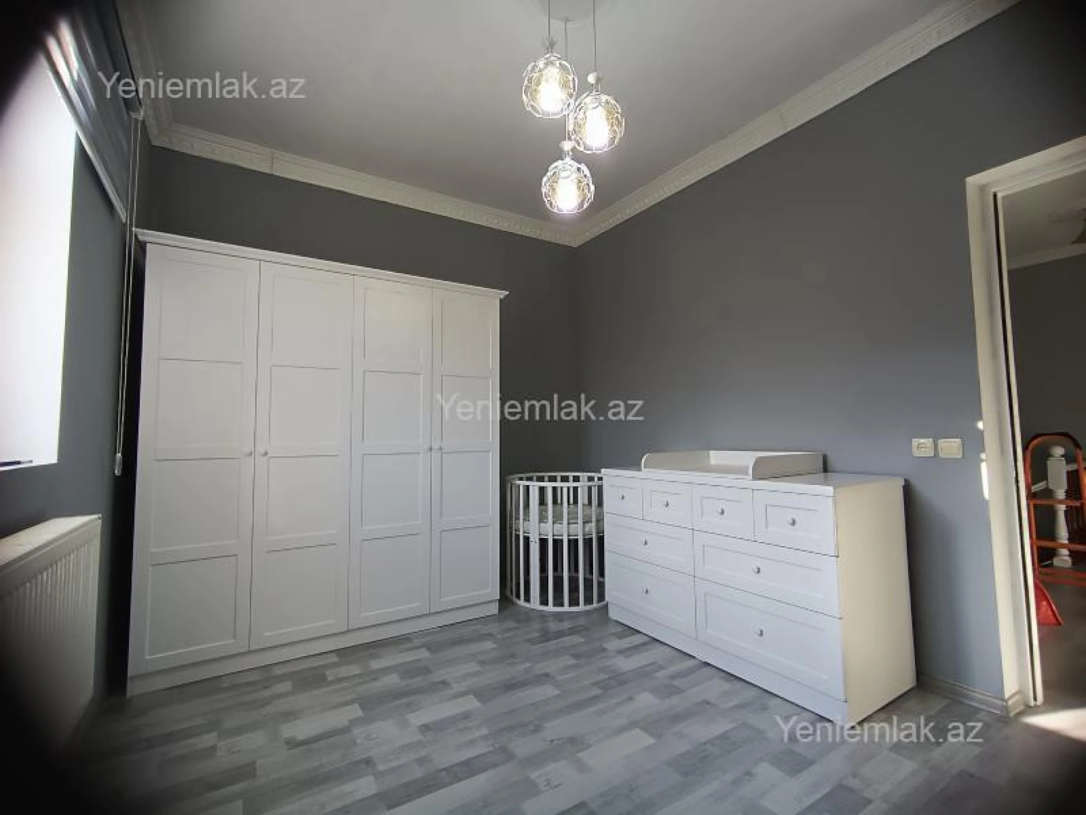Satılır 6 otaqlı həyət evi 200 m²