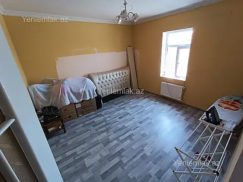Satılır 6 otaqlı həyət evi 200 m²