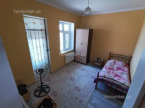 Satılır 6 otaqlı həyət evi 200 m²