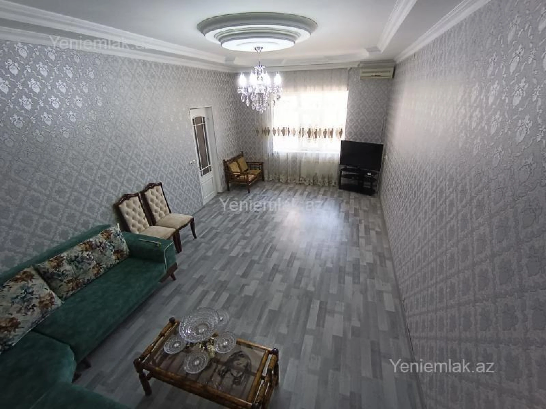 Satılır 6 otaqlı həyət evi 200 m²