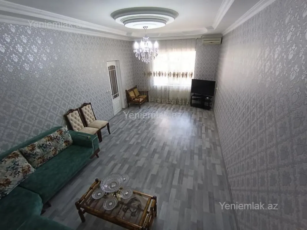 Satılır 6 otaqlı həyət evi 200 m²