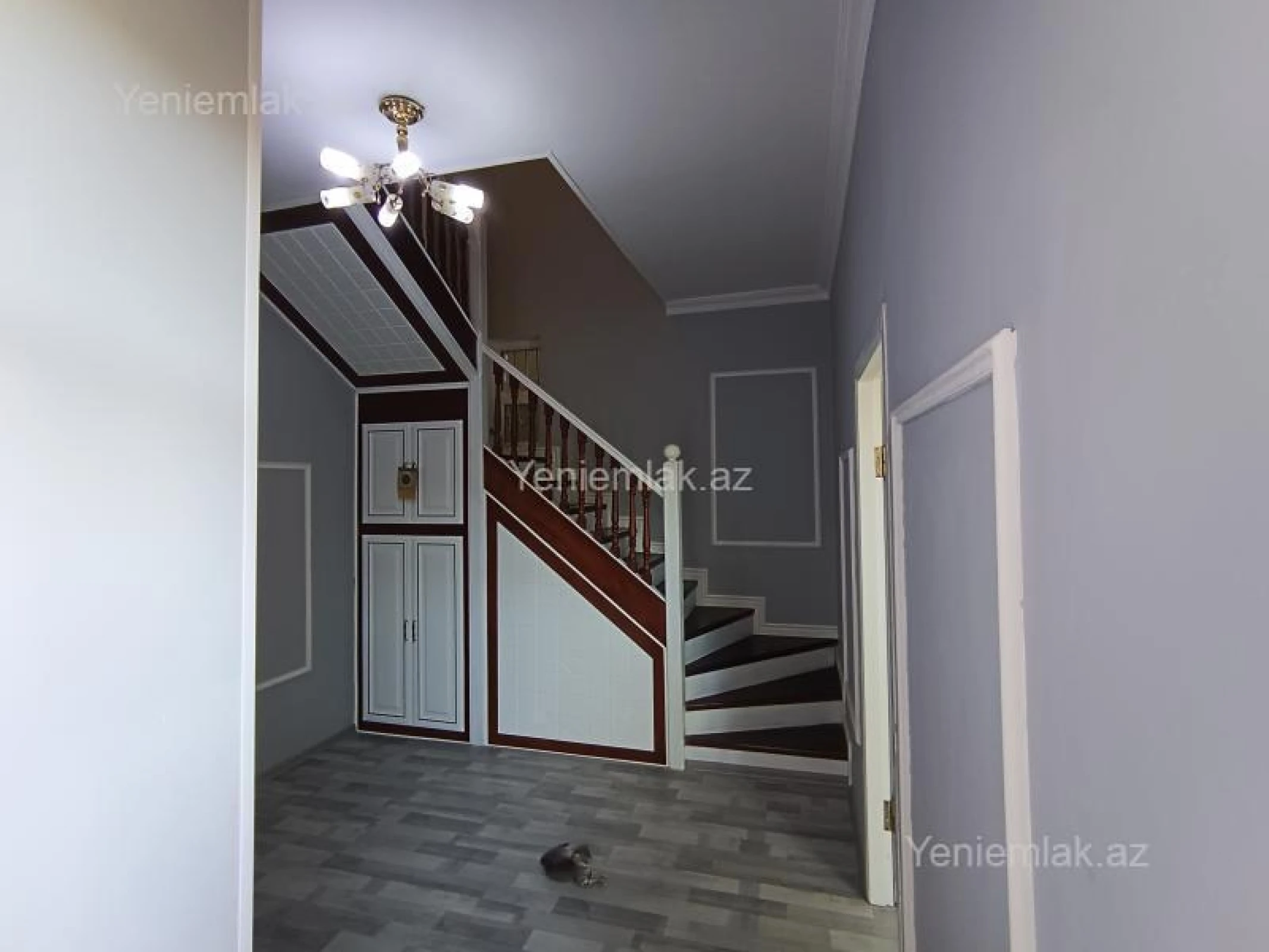 Satılır 6 otaqlı həyət evi 200 m²