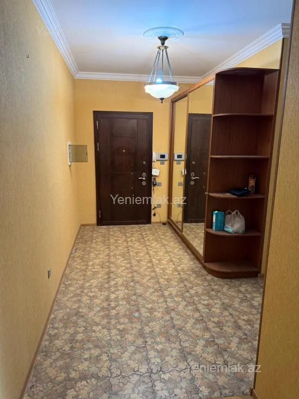 Satılır 4 otaqlı yeni tikili 169 m²