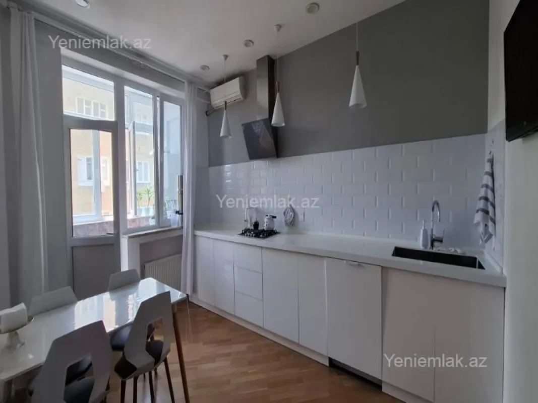 Satılır 3 otaqlı yeni tikili 112 m²