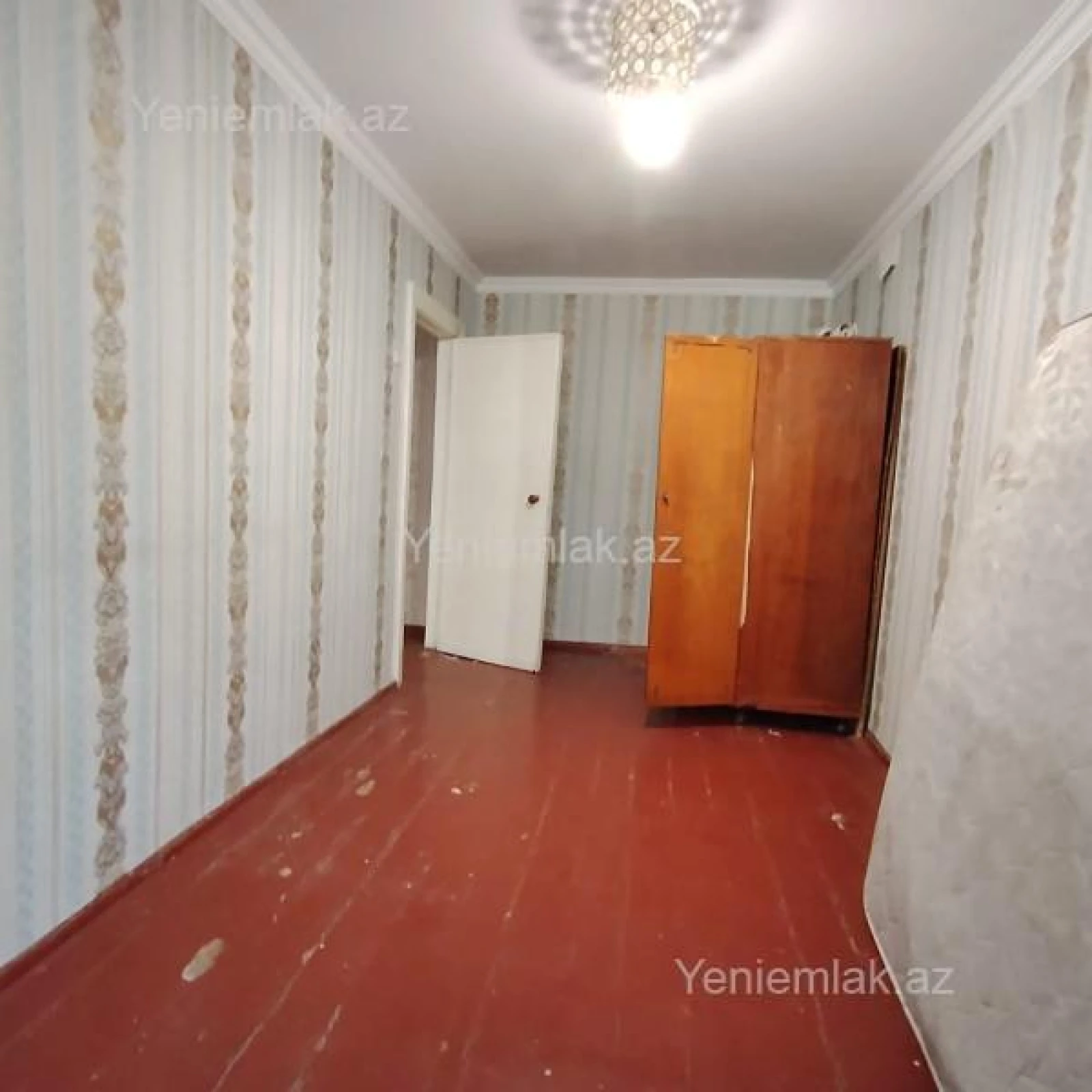 Satılır 2 otaqlı köhnə tikili 60 m²
