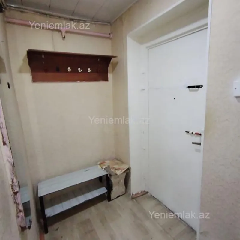 Satılır 2 otaqlı köhnə tikili 60 m²