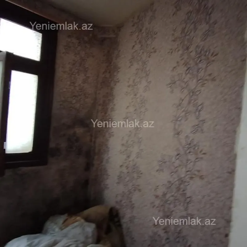 Satılır 2 otaqlı köhnə tikili 60 m²