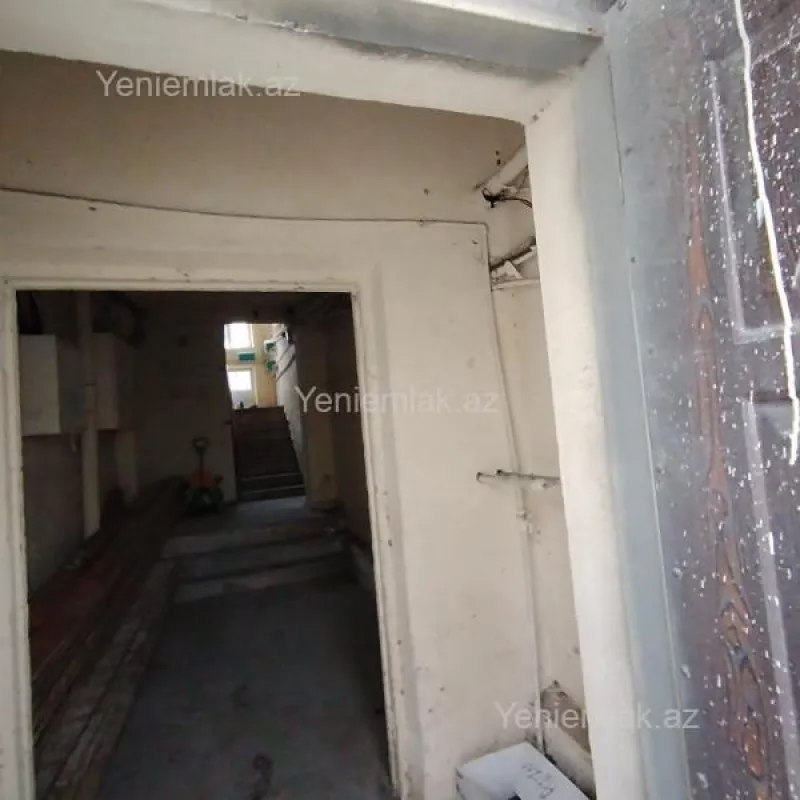 Satılır 2 otaqlı köhnə tikili 60 m²