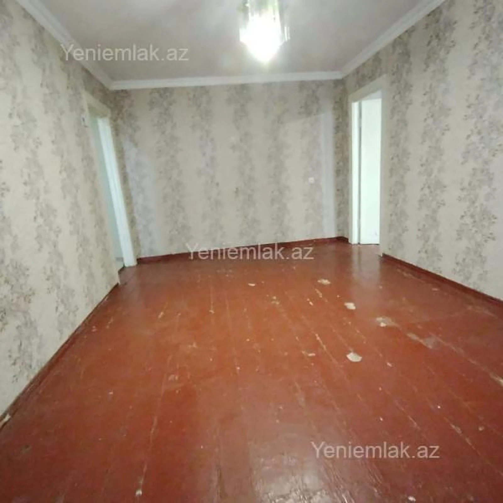 Satılır 2 otaqlı köhnə tikili 60 m²
