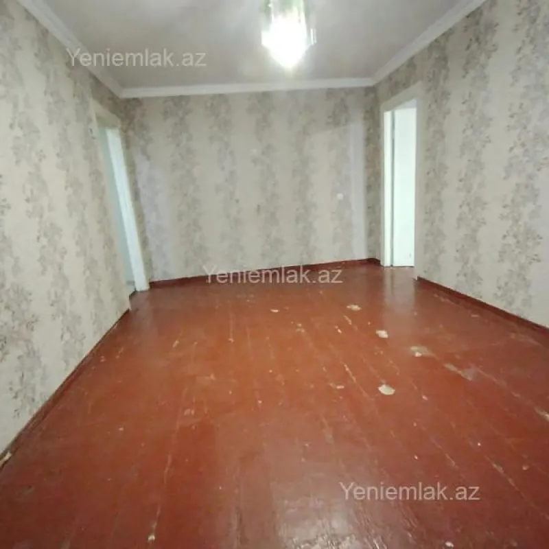 Satılır 2 otaqlı köhnə tikili 60 m²