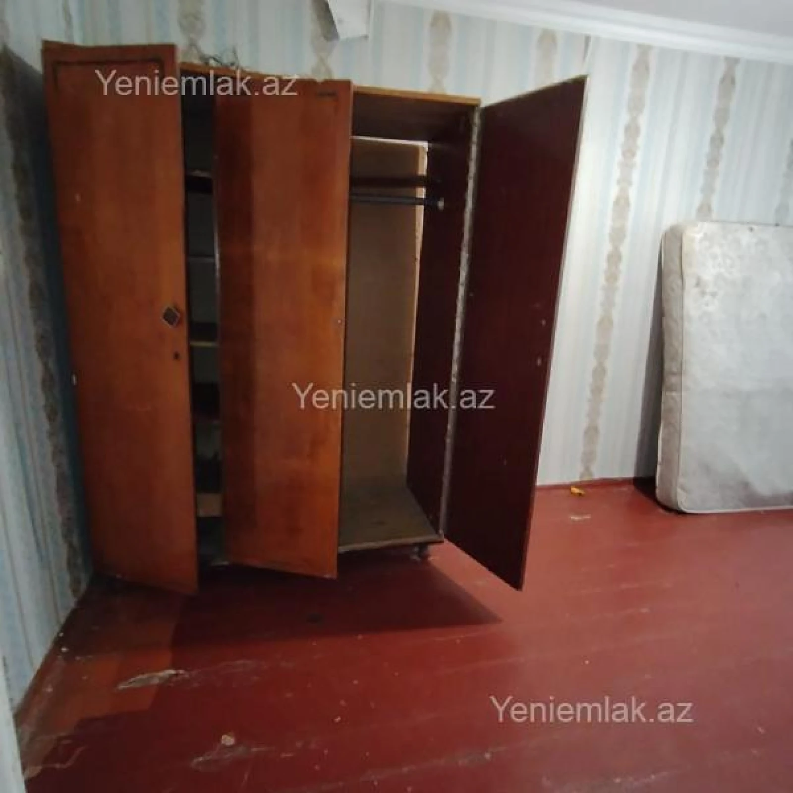 Satılır 2 otaqlı köhnə tikili 60 m²