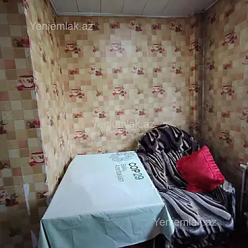 Satılır 2 otaqlı köhnə tikili 60 m²
